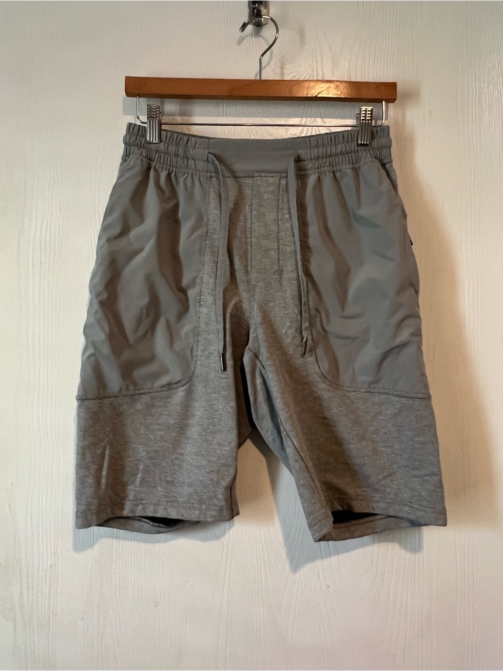 Lululemon Shorts Heather Gray City Commute  Casual  Light Cast Men Sz Small